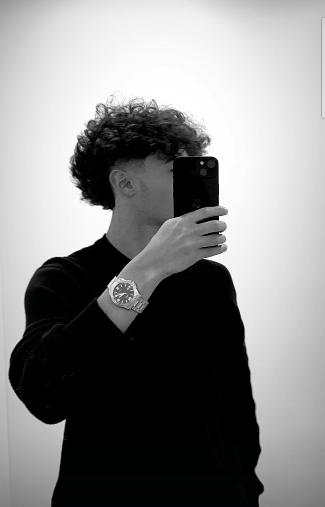 Profil de Seyf, 20 ans, Escorte à Perlé