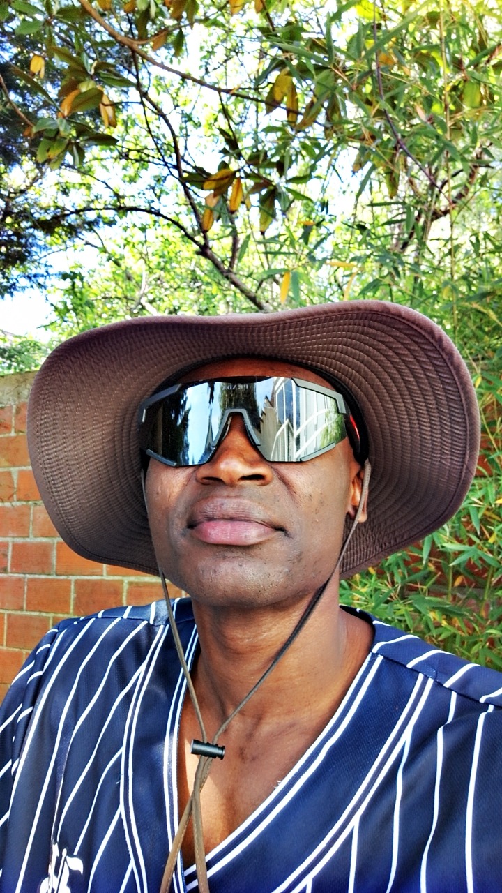 Profil de Lubin, 29 ans, Escorte à Longsdorf