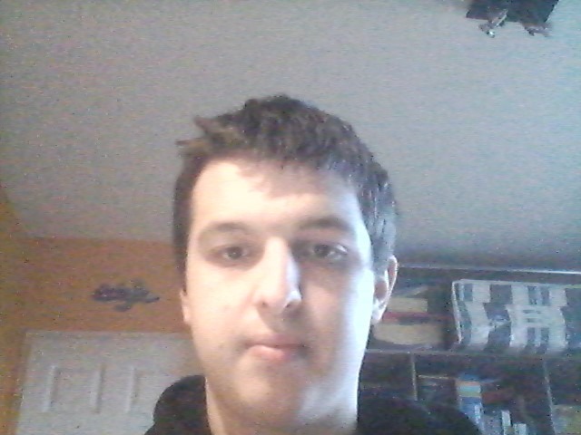 Profil de Ademe, 20 ans, Escorte à Heffingen