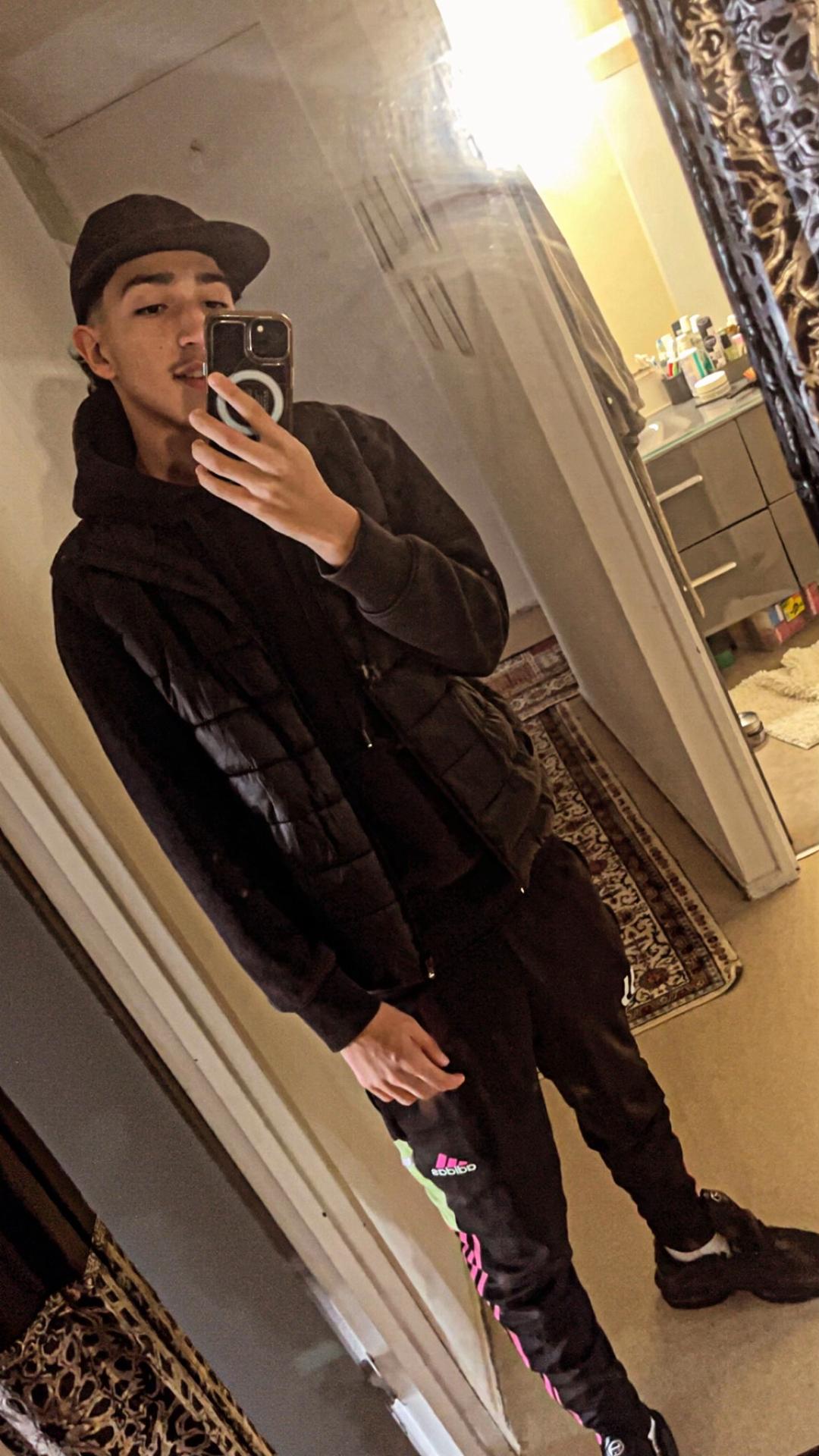 Profil de Hisham, 19 ans, Escorte à Grevenknapp