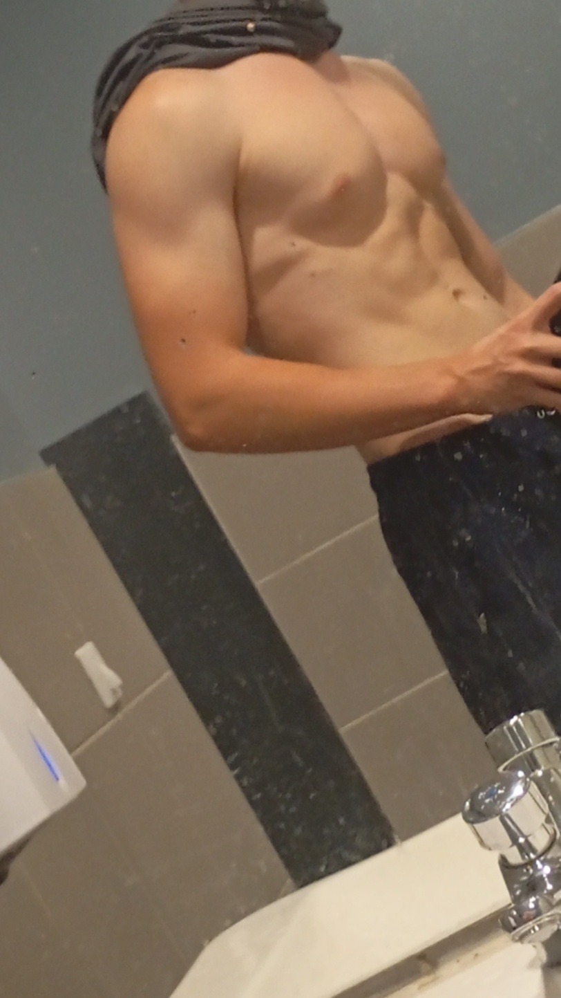 Profil de Noureddine, 19 ans, Escorte à Urspelt