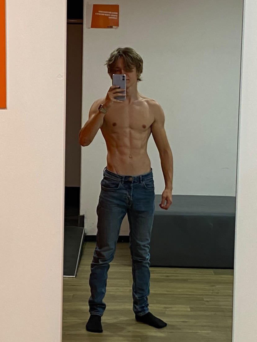 Profil de Bernard, 21 ans, Escorte à Lausdorn