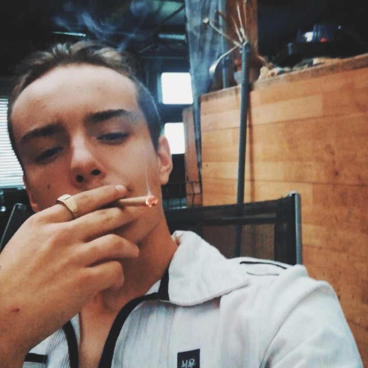 Profil de Abdoul-karim, 20 ans, Escorte à Schimpach