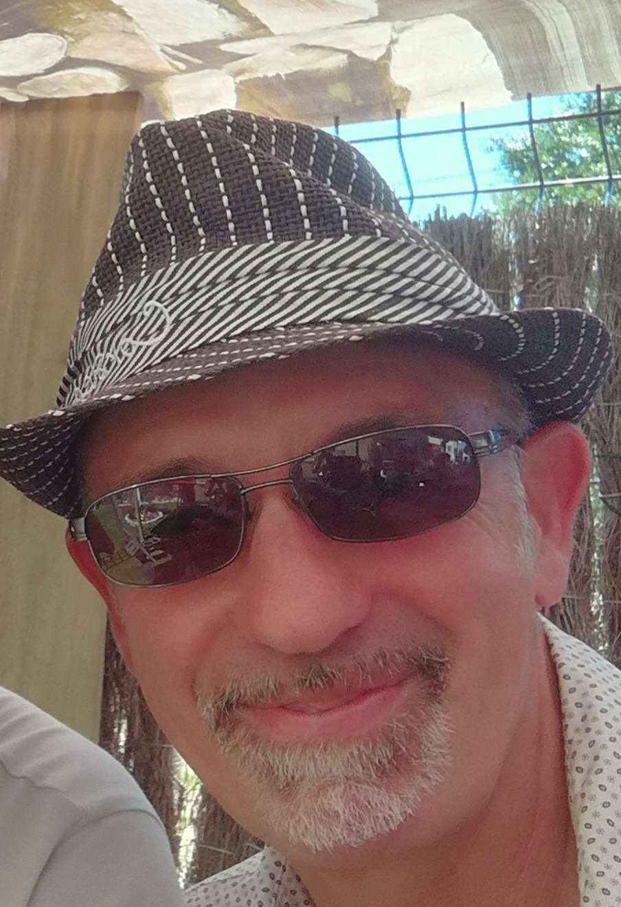 Profil de Carlo, 54 ans, Escorte à Biwisch