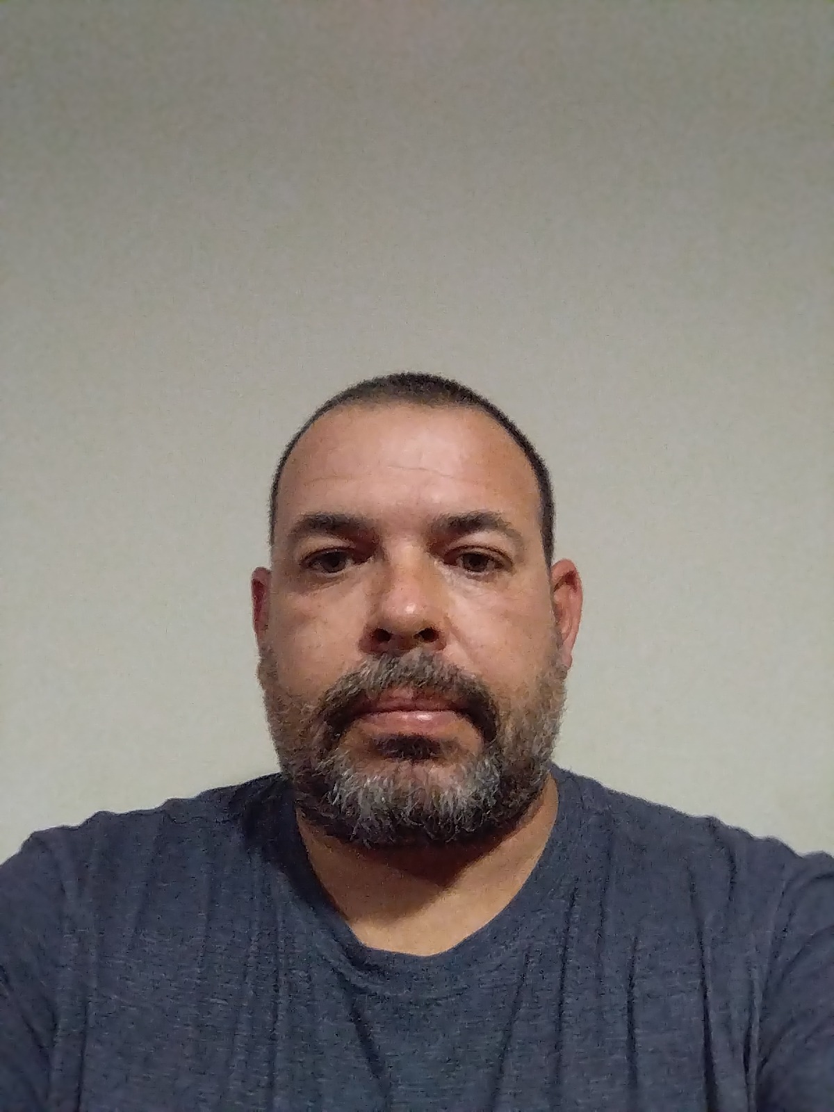 Profil de Igor, 48 ans, Escorte à Ell