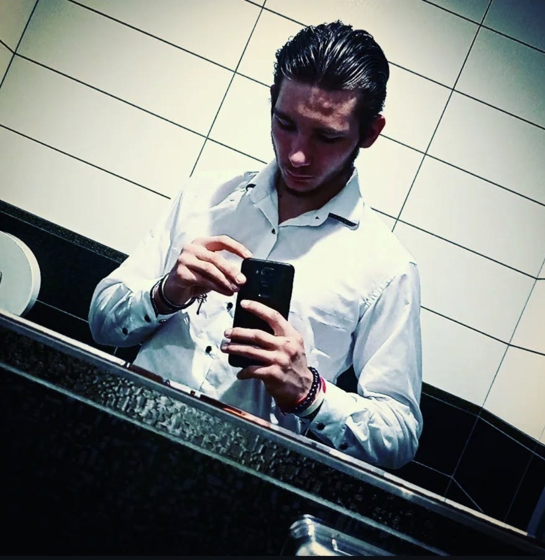 Profil de Walter, 20 ans, Escorte à Hemstal