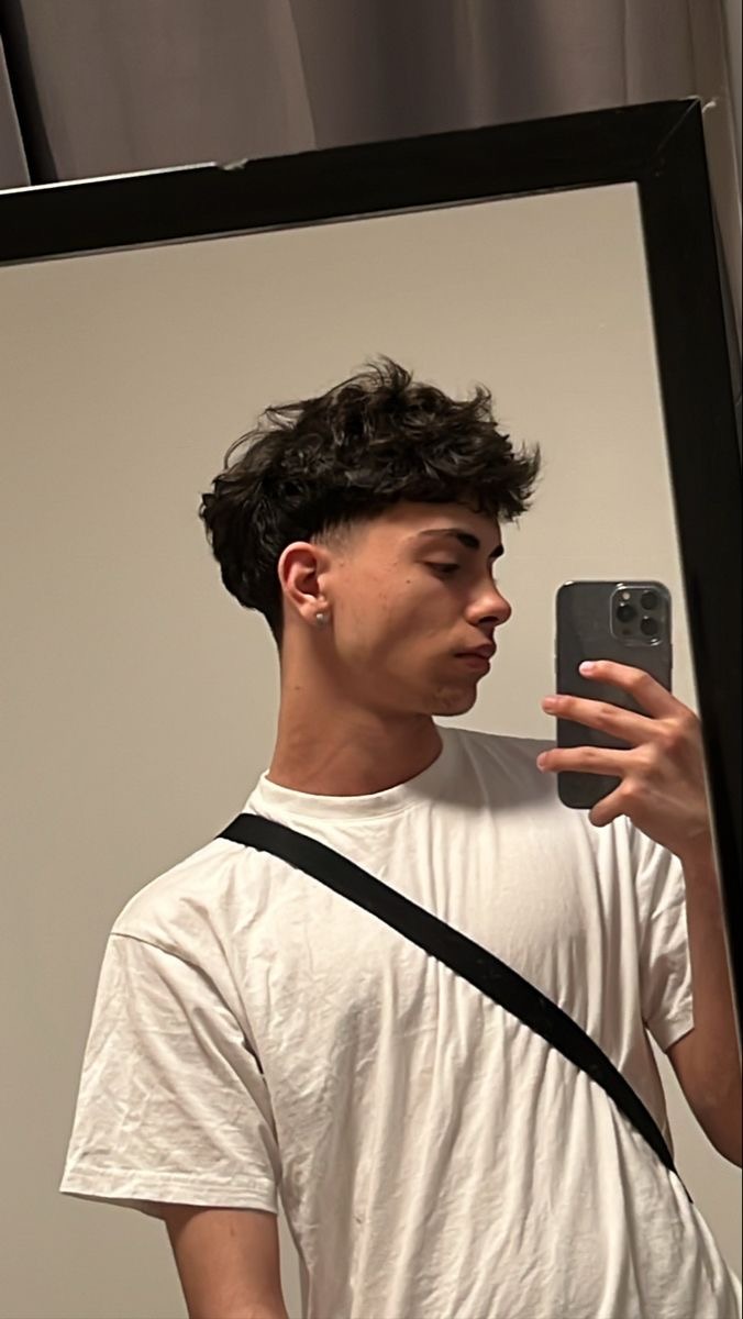 Profil de Hanif, 22 ans, Escorte à Neidhausen