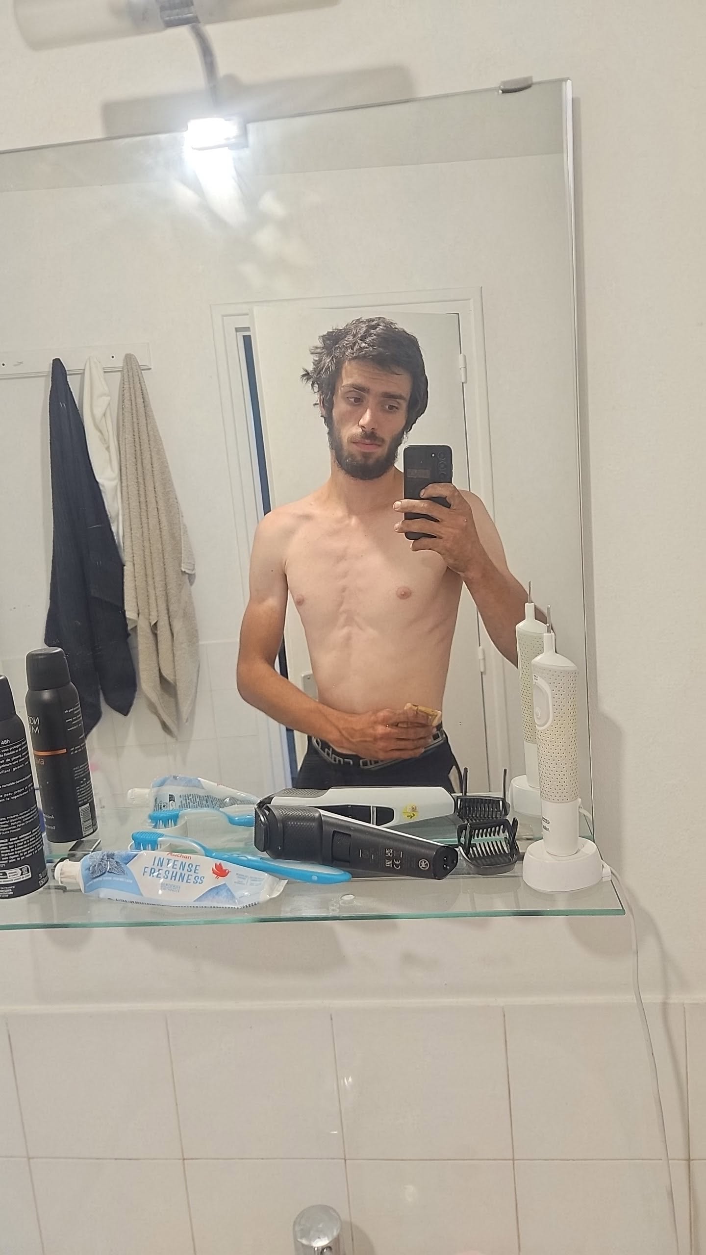 Profil de Juanito, 19 ans, Escorte à Bourscheid